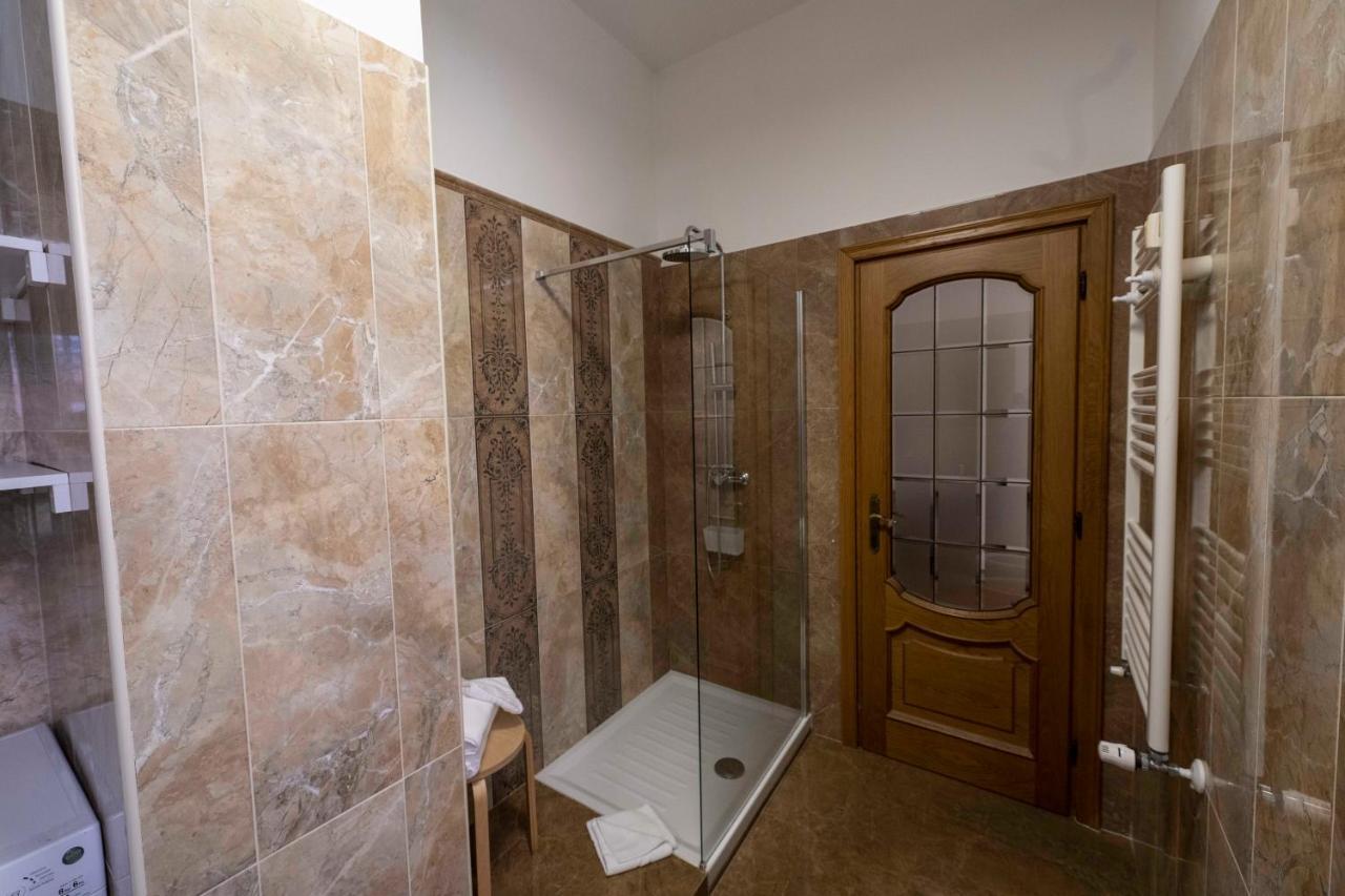 Merulana 209 Apartment - Colle Oppio Рим Екстер'єр фото