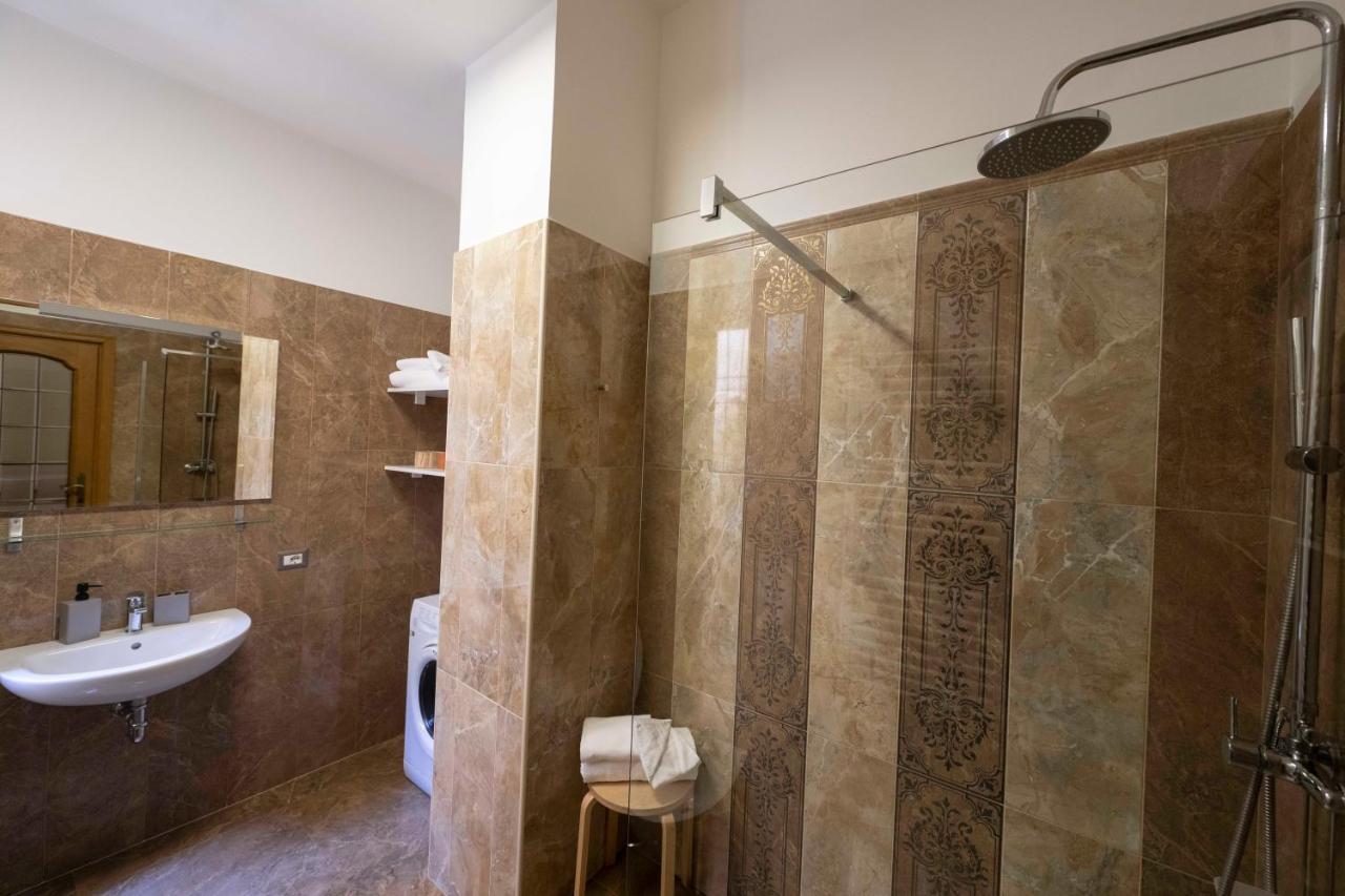 Merulana 209 Apartment - Colle Oppio Рим Екстер'єр фото